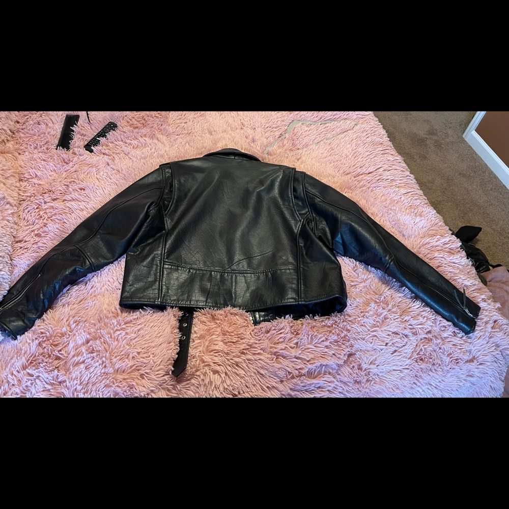 Xelement Leather moto jacket. Size XL.